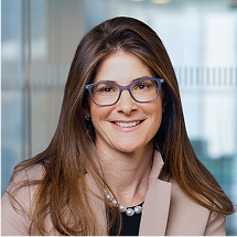 Headshot of Lindsey Simon